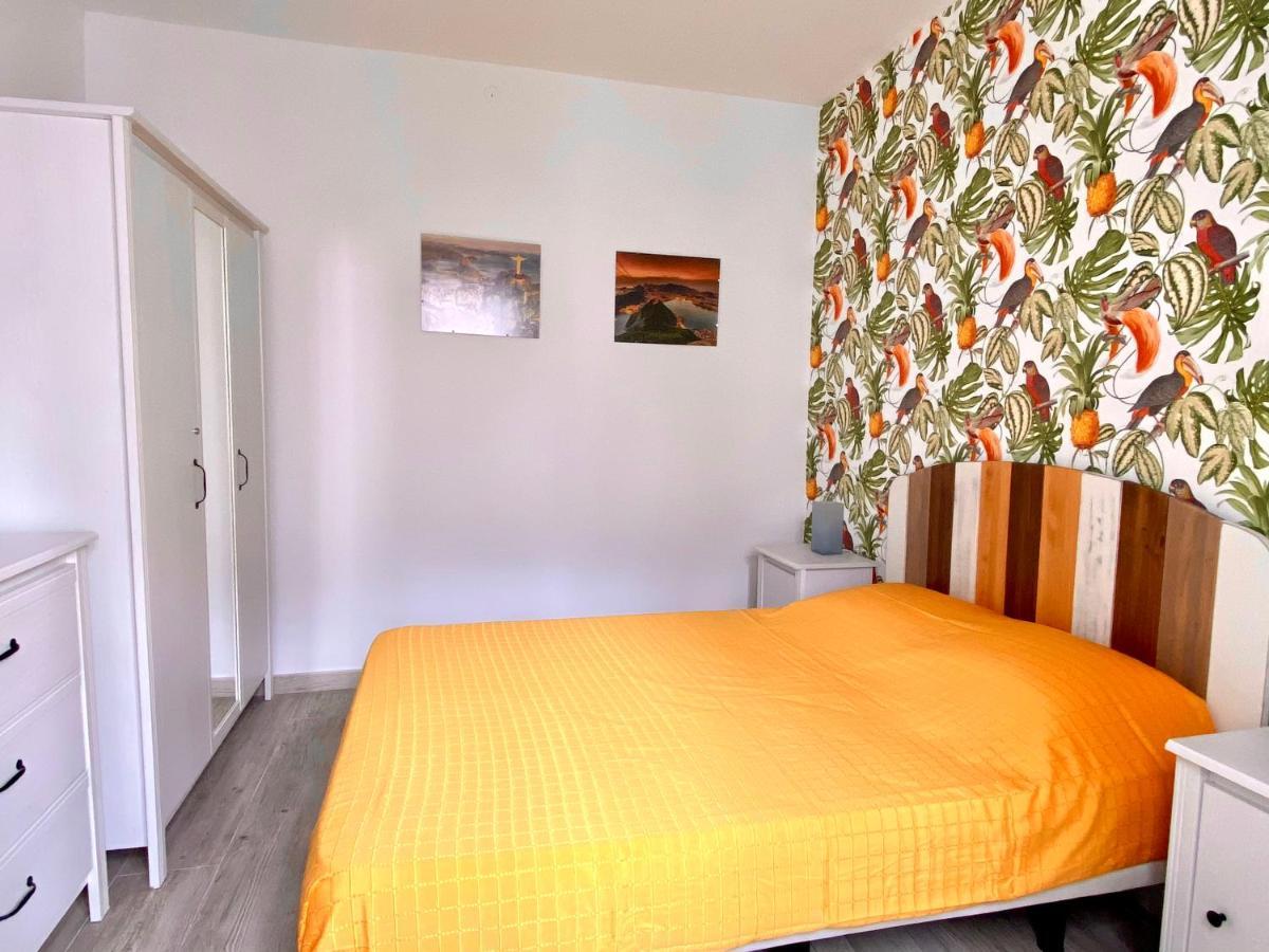 Town House With Patio In Quiet Residential Area 10 Min From Beach 托雷莫利诺斯 外观 照片