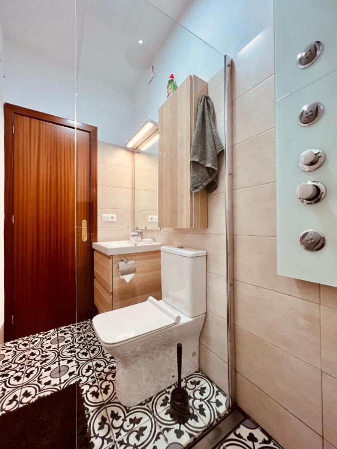 Town House With Patio In Quiet Residential Area 10 Min From Beach 托雷莫利诺斯 外观 照片